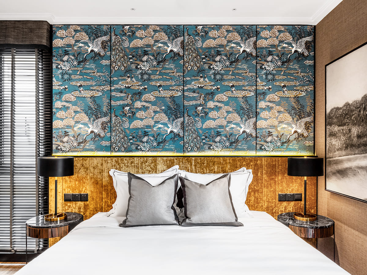 Chinoiserie Wallcovering Lotus Japan Inspired for Bedroom Feature